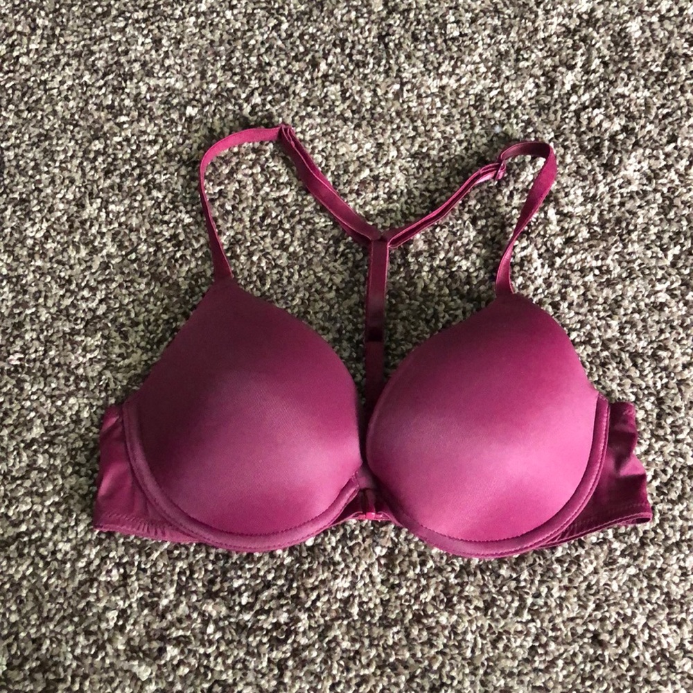 PINK VICTORIA SECRET BRA